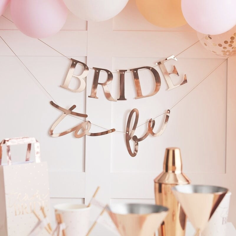 Hen party deals decorations